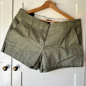 J. Crew 3.5" shorts, green
